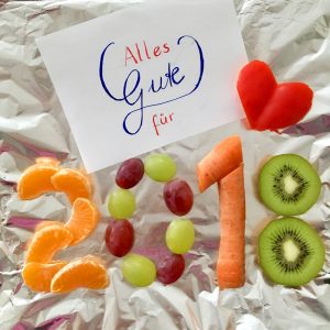Alles Gute für 2018 (Karte und Obst).